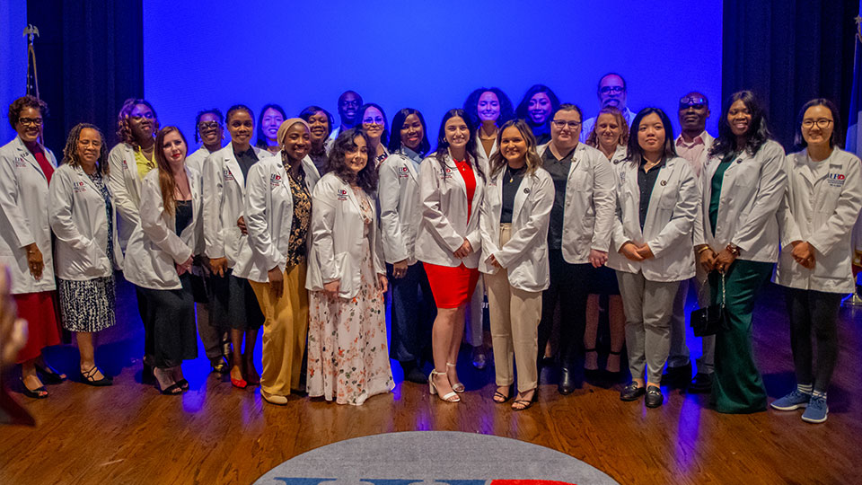 Nurses who received their pins